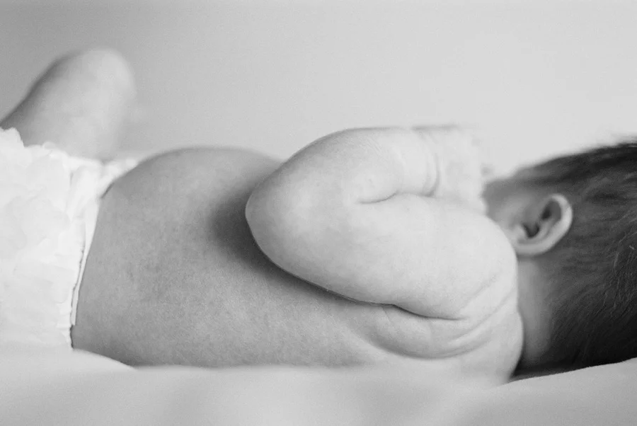 a-love-los-angeles-newborn-photographer-03.jpg