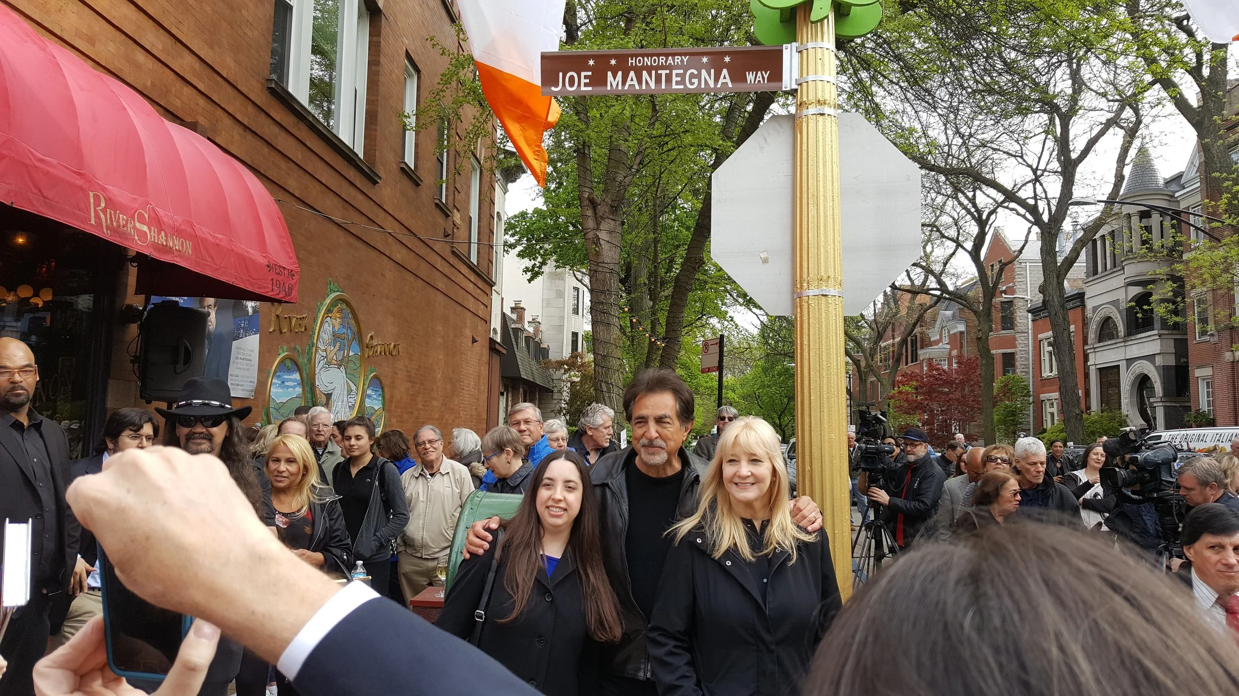 Joe Mantegna, wife and daughter at honorary street dedication in Chicago