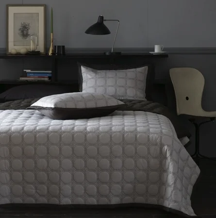 039408_0046_charcoalcirclecoverlet.jpg