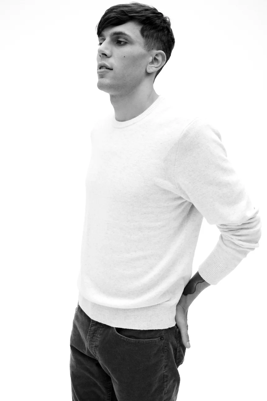 GAP_Daniele_WhiteSweater.jpg