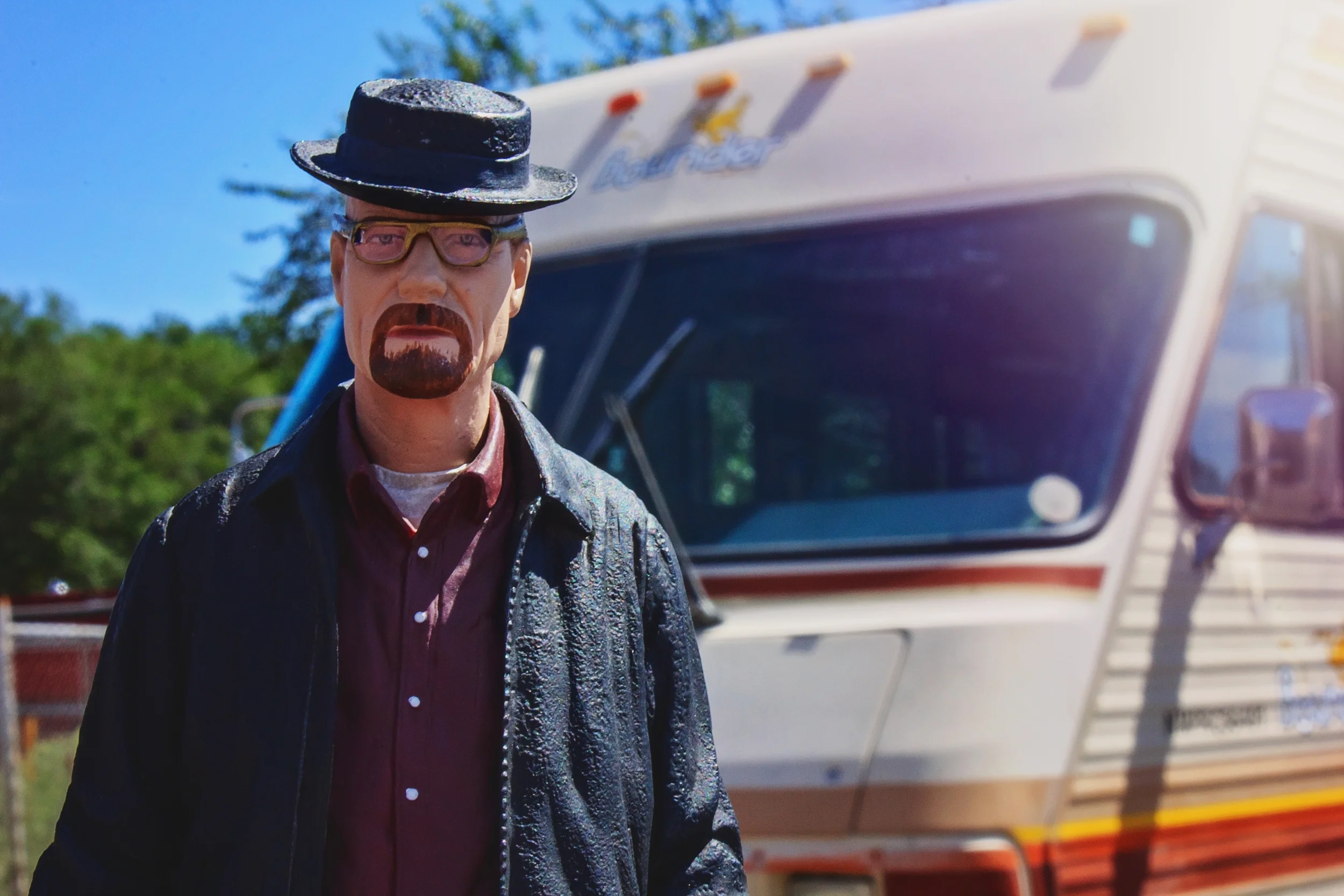 A 1986 Fleetwood Bounder RV was used as Walt and Jesse's first lab.