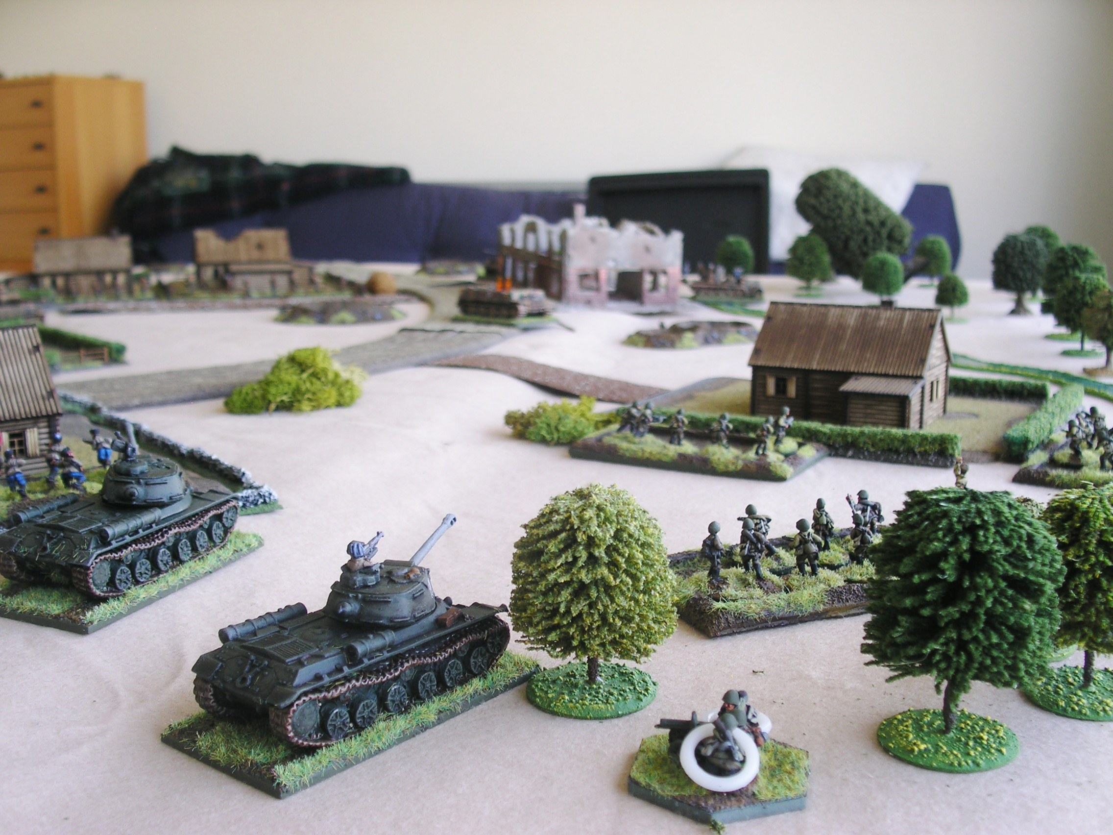 Soviet IS-IIs moving towards the final line of German defence