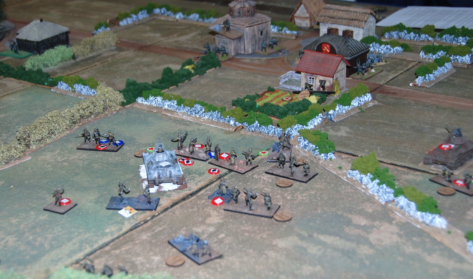 Hesitant Soviets under a rain of lead and fire 