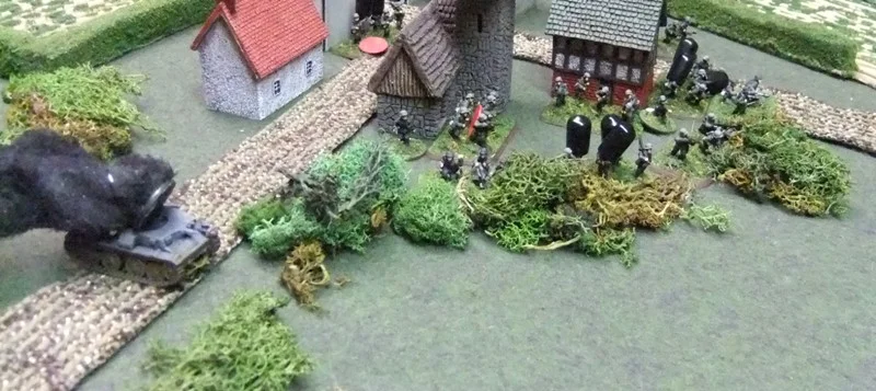 German 2nd Zug secures town
