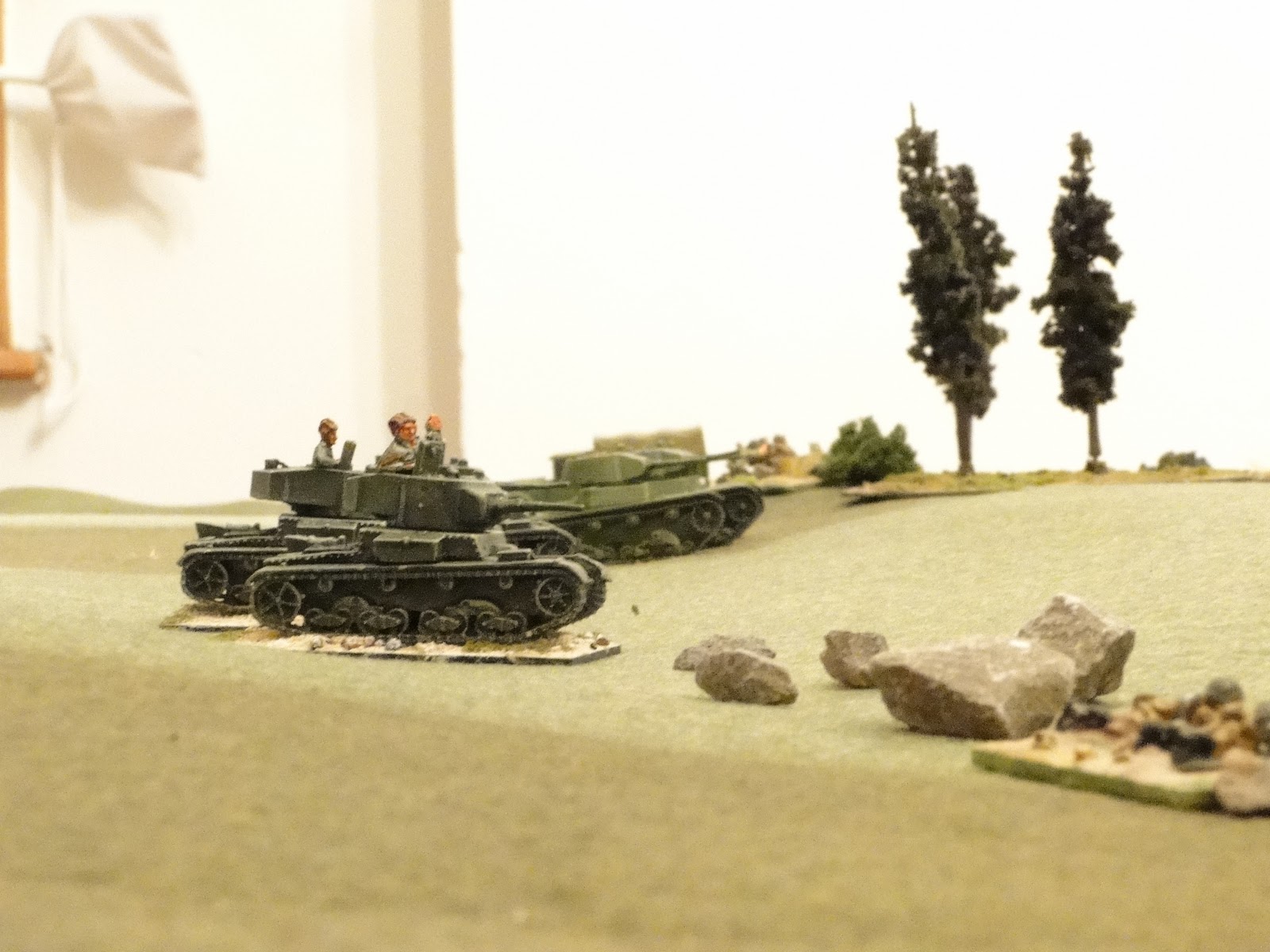 With no Big Men to rally them the T26s tactics are to hold their position and fire from hull down positions.