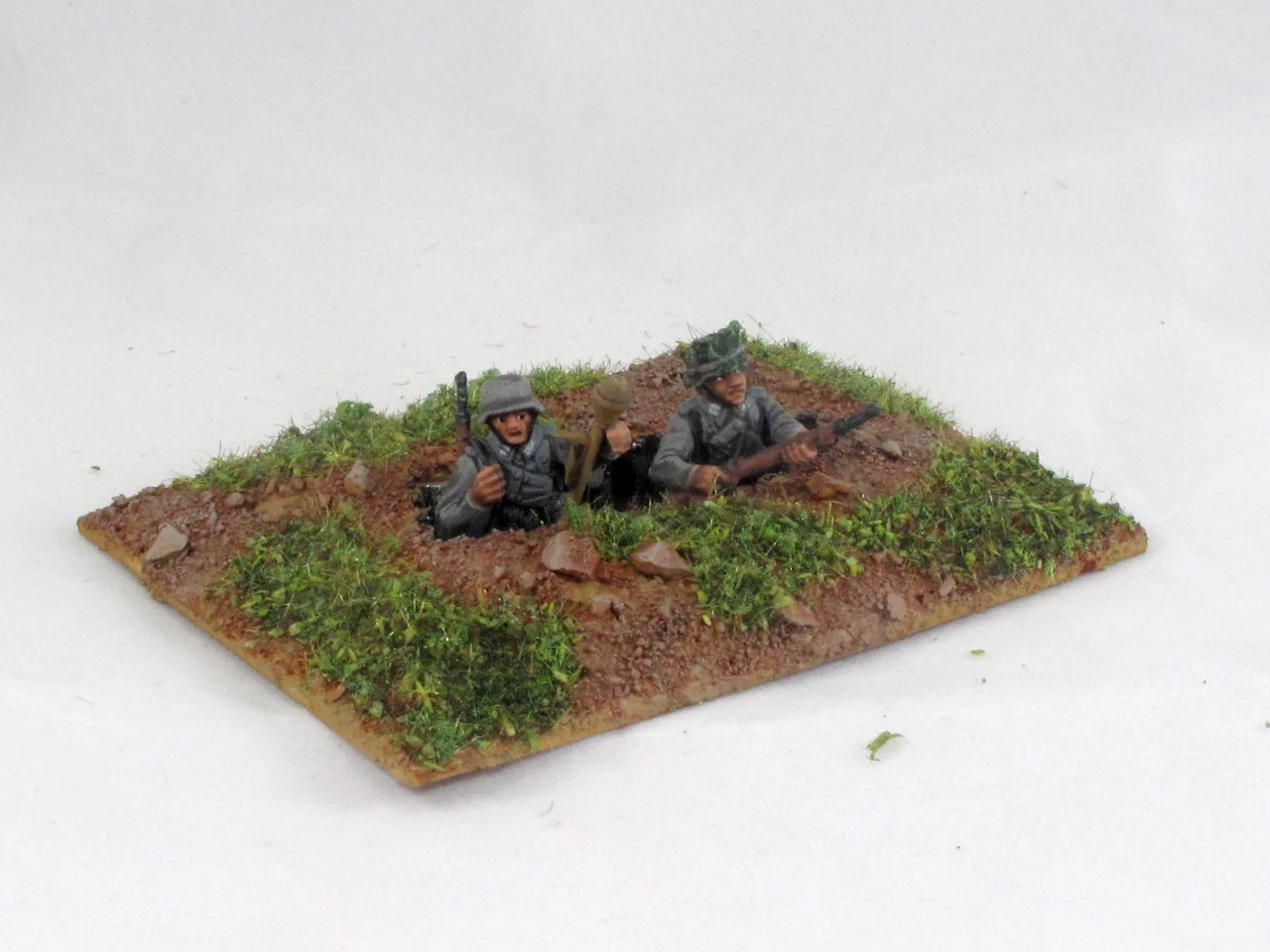 German Foxhole D 1.JPG