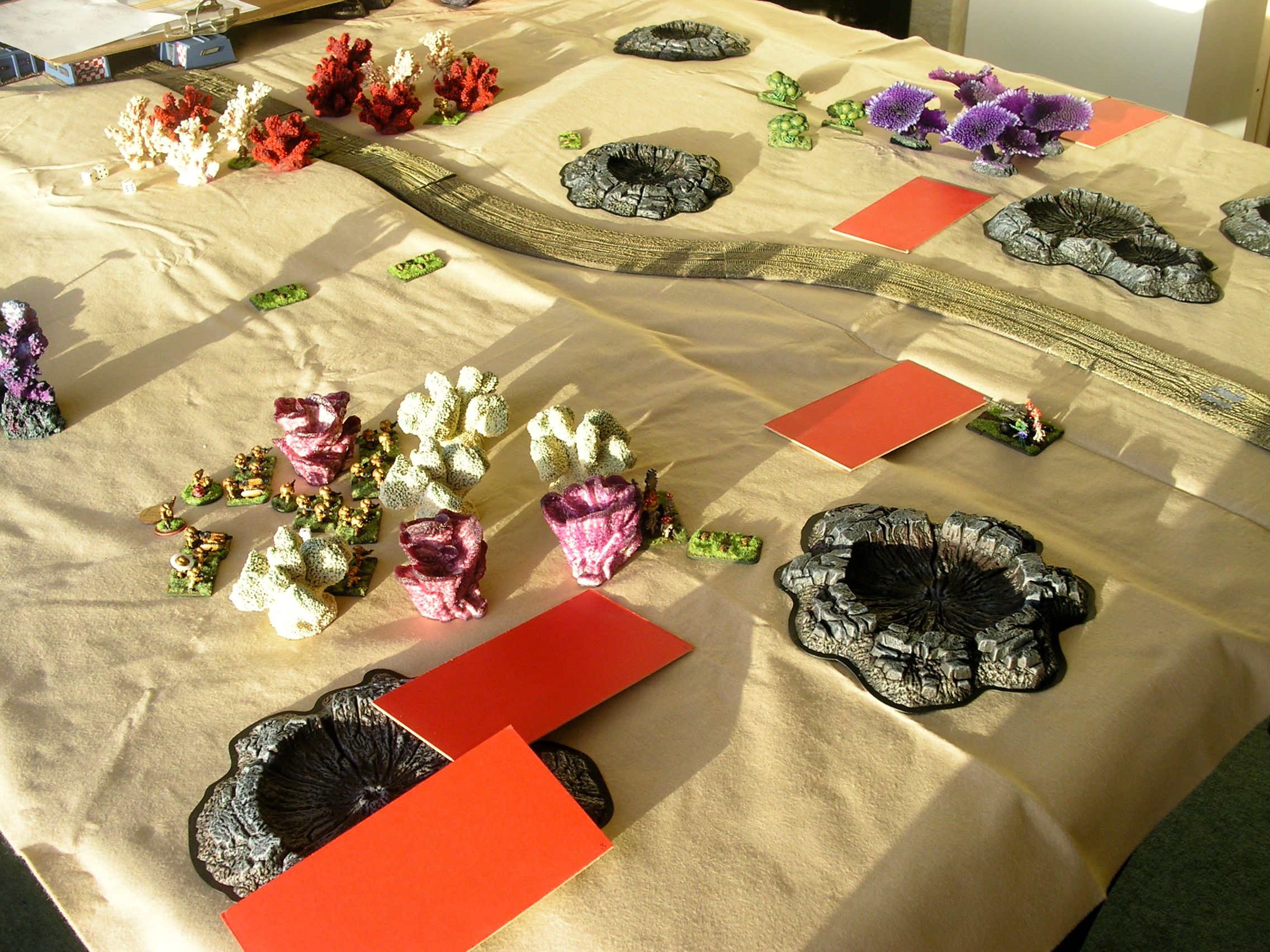 vornid infantry (the two blinds bottom left) advance