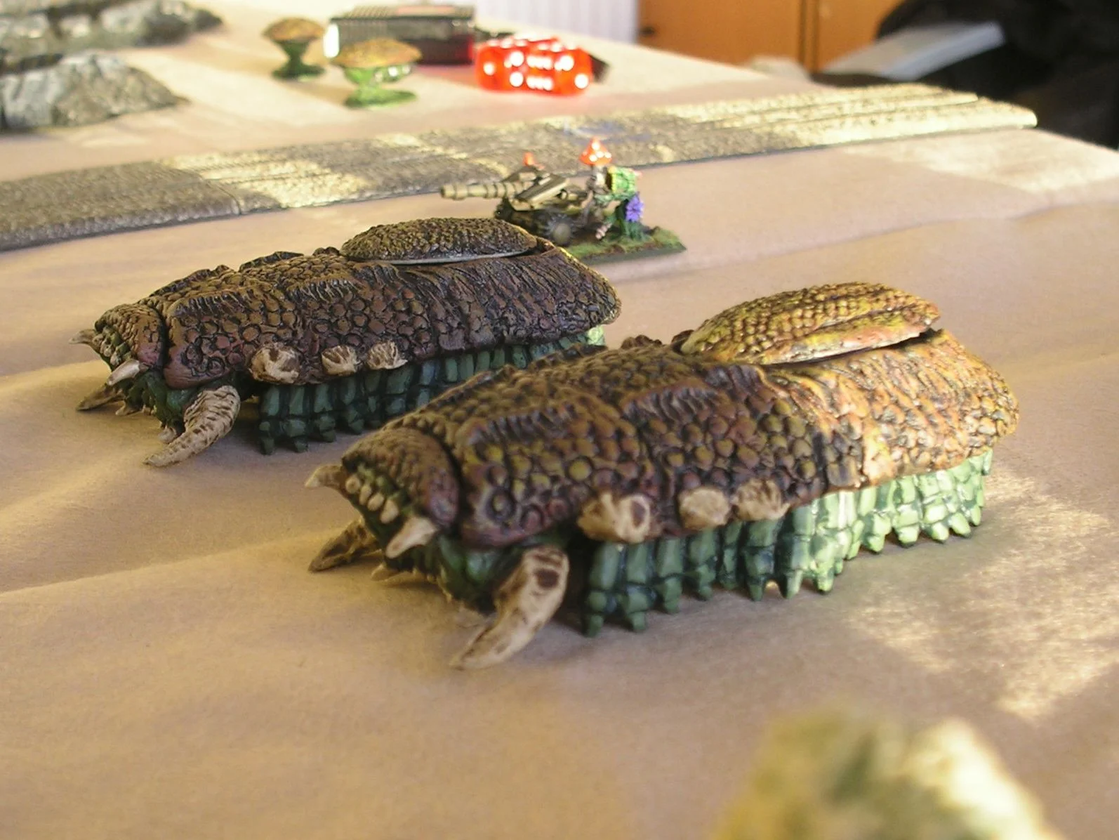 HORRID ONE-GUN TAnKS, GUNS HIDDEN