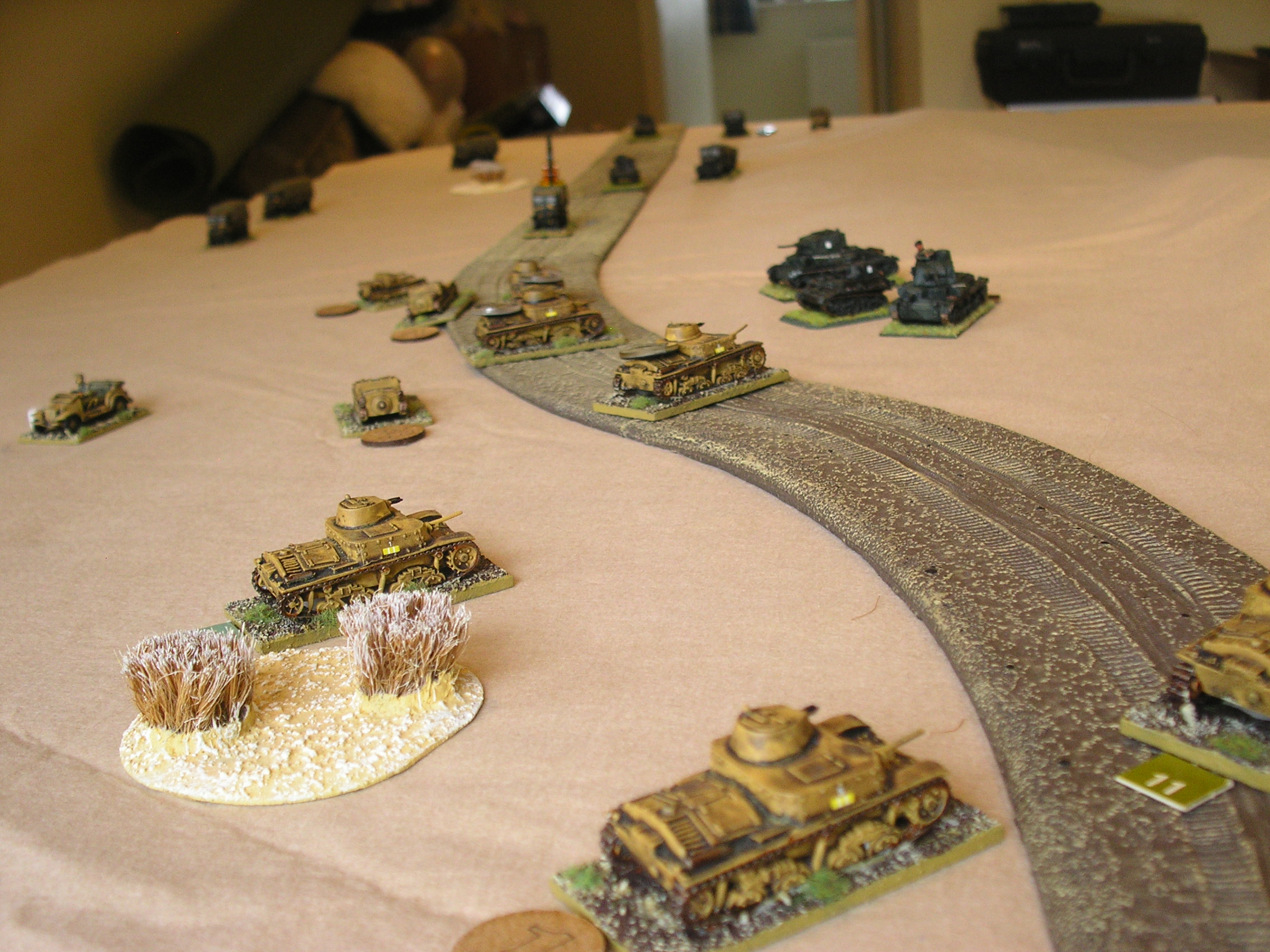 Note that none of the British nor italian tanks are painted correctly for the theatre: only the italian trucks are the right colour ie green!