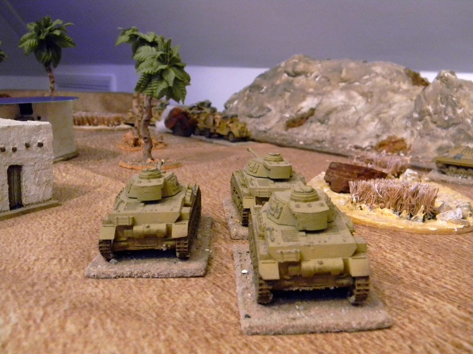      Now Panzer IVs appear on the battlefield   