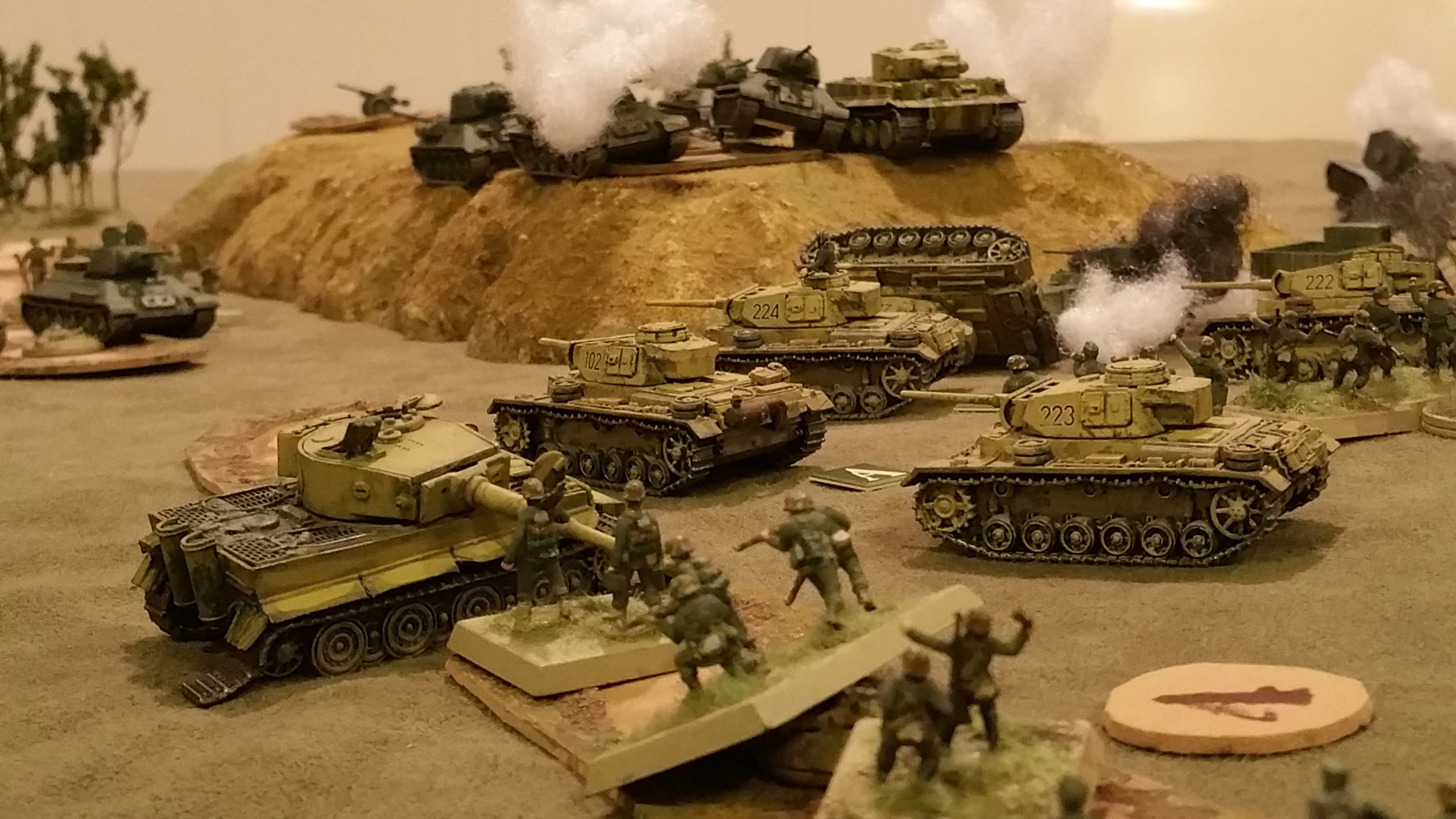 SS-PANZERs cracking under Guards attack