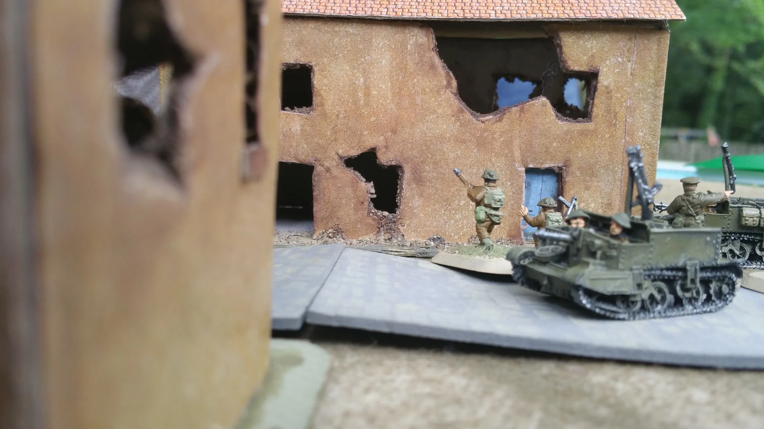 Carrier section blitzes fascist HQ
