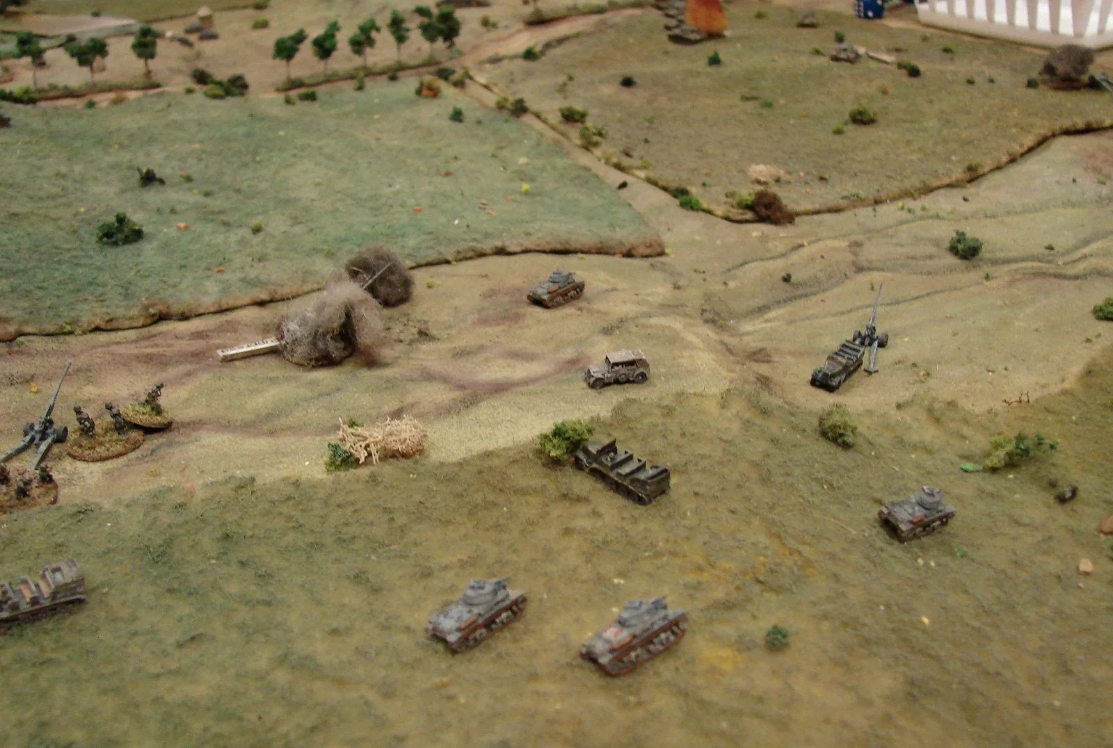 Batterie 9 is gone They did manage to take out a couple of KVs. Should've gone to the left instead of the right with the two guns though. More Panzer 35(t)s coming on the table. They have little chance against the KVs unless they can get around the flank.