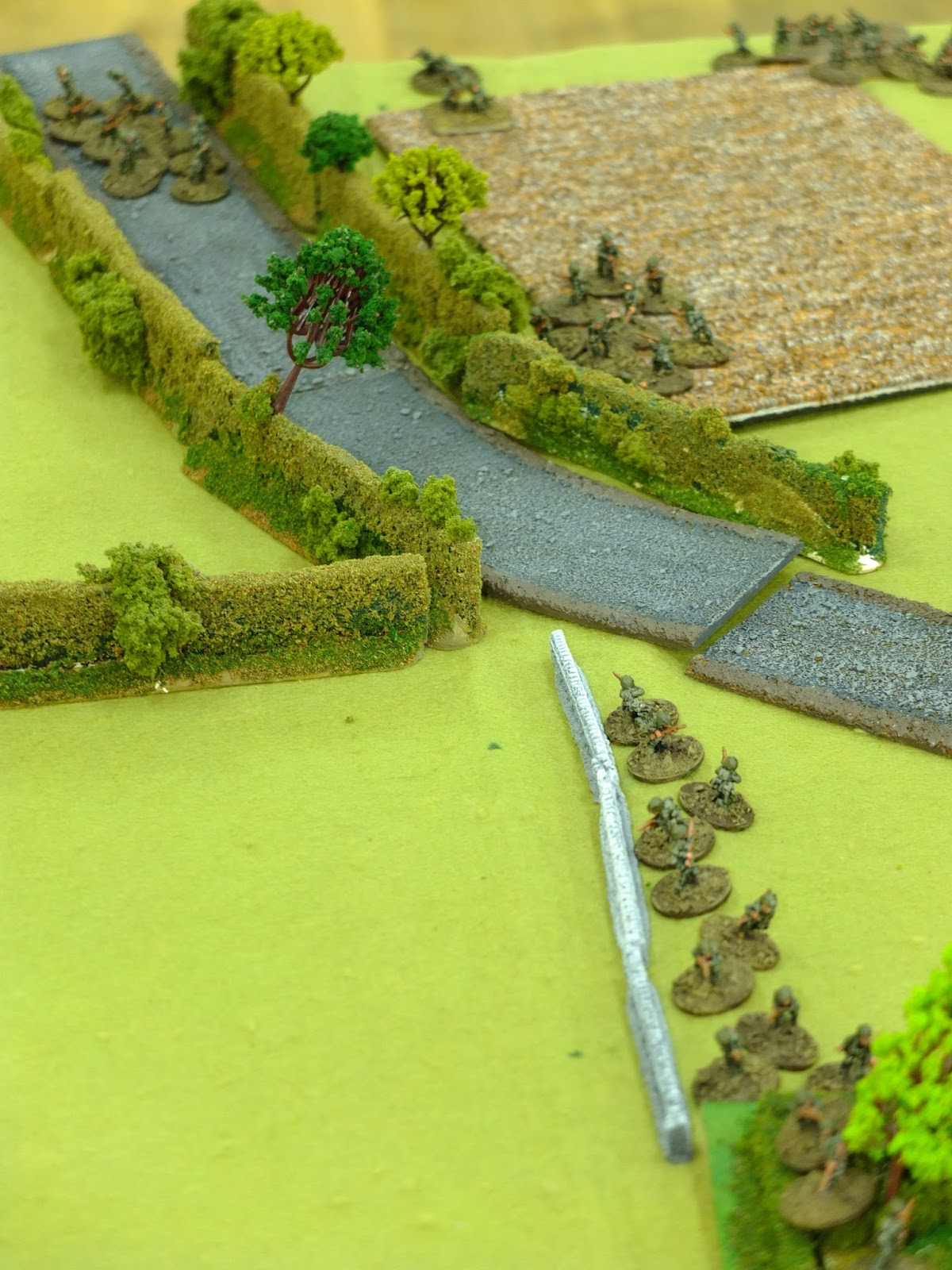 The final US platoon arrives