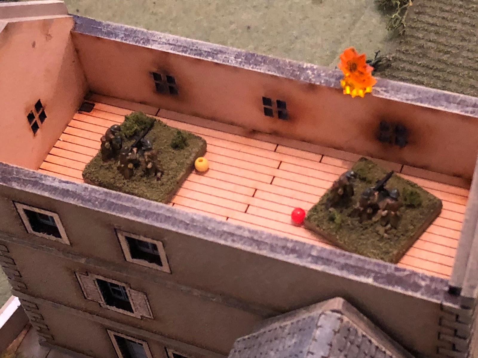  And they suppress one of the enemy MG teams (red bead), which was focused on the German Weapons Platoon and not expecting fire from the tollkeeper's house!!! 