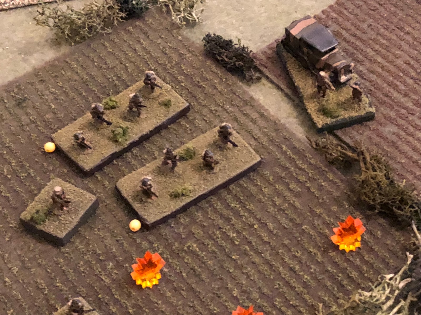  In the south, the French platoon leader continues trying to rally h is 1st Platoon back into the fight... 