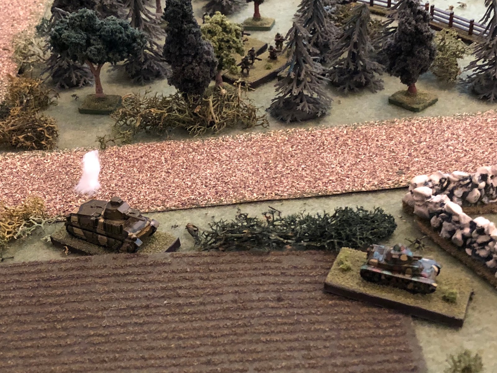  Just missing the southern Somua (left)...&nbsp; The H39 commander (bottom right) looks on anxiously, and the French 2nd Platoon (top center) decides it's maybe not so bad being totally ensconced in the woods.   