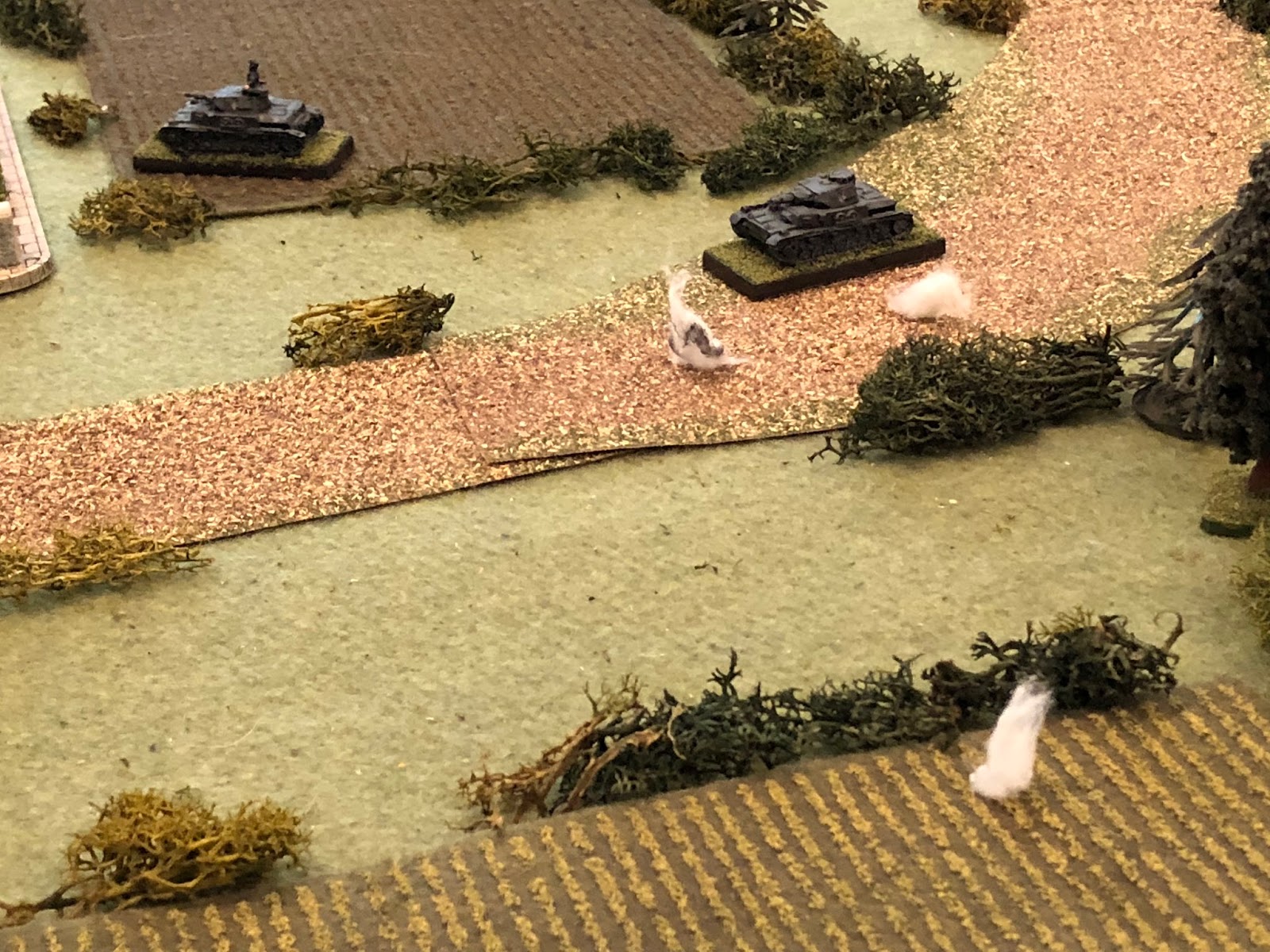     The French have decided to change targets, so they fire a spotting round (bottom right).&nbsp; Off target, but good enough to be adjusted in for the fire for effect pretty quick. 