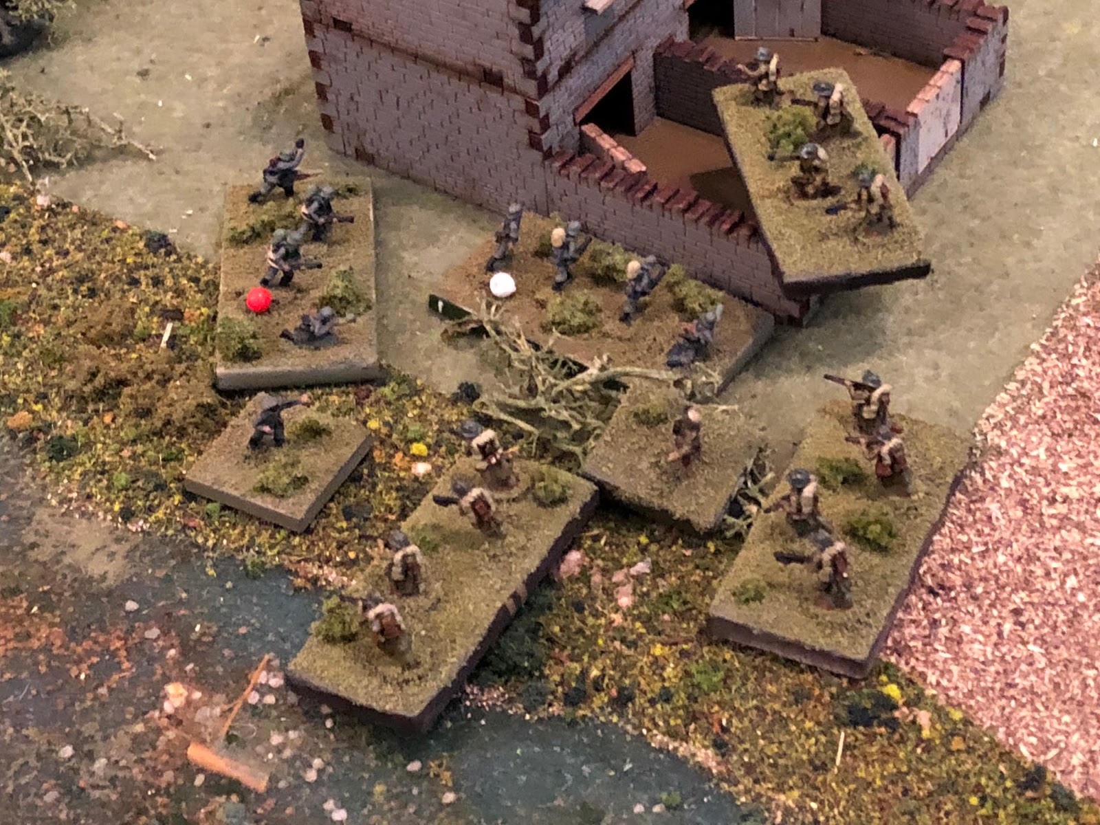  The French 2nd PLatoon hurls itself around the tollkeeper's house and into close combat with the German engineers.&nbsp; SSgt Gradl (left) leads the Germans, but Sgt Hafl's squad (white bead) and Sgt Barkstrom's squad (red bead) are both suppressed 
