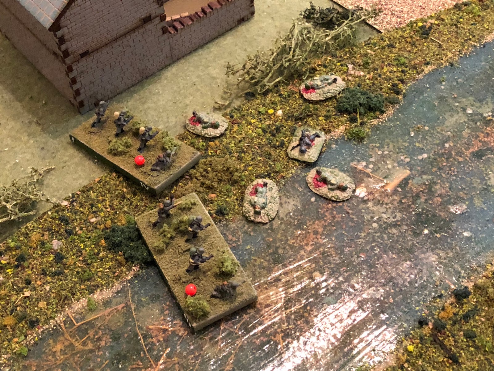  But then suddenly it is quiet but for the agonized moans of the wounded, the Germans have stood, wiping out the entire French 2nd Platoon in close combat!!! 