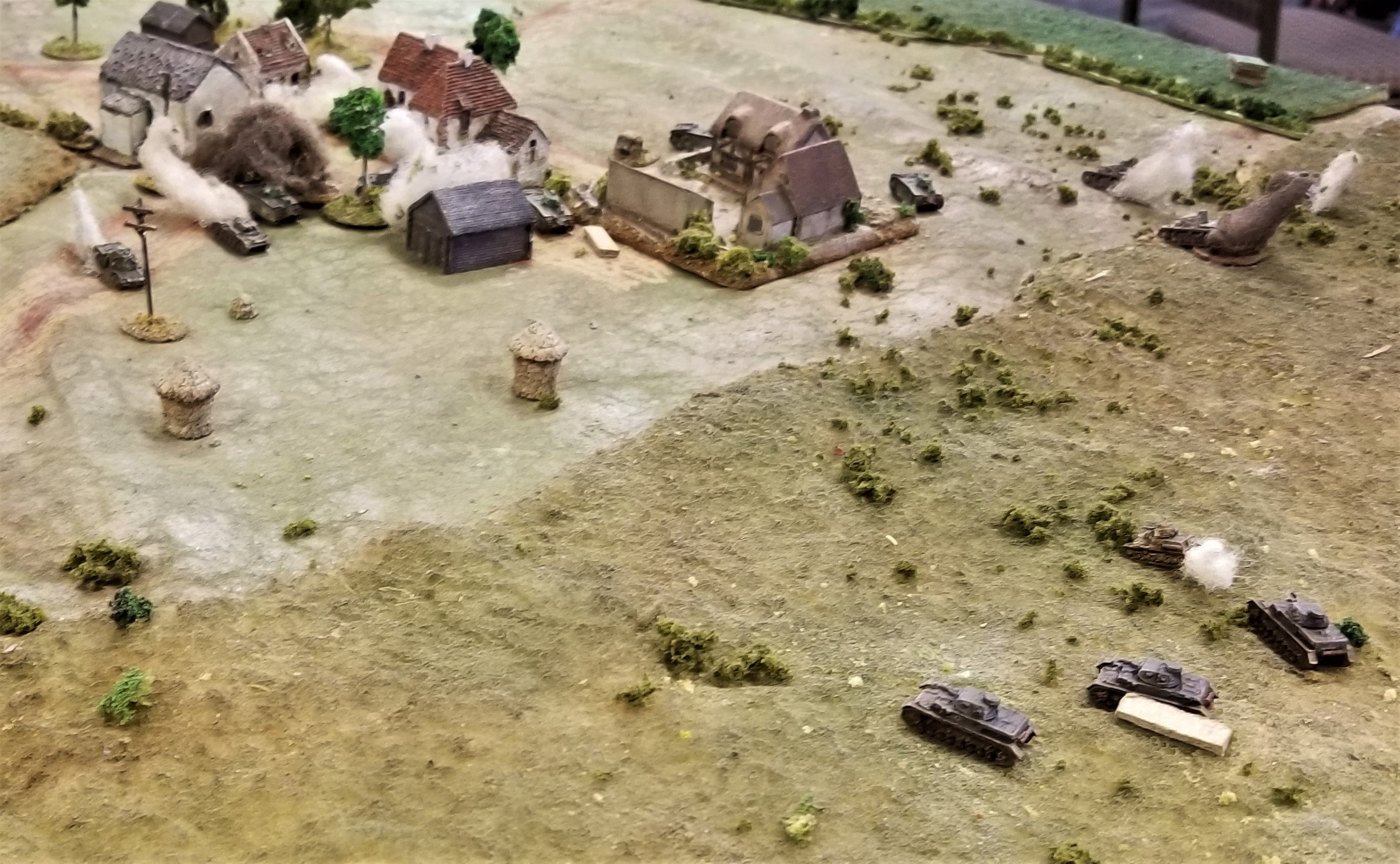 Pz IVs face the heavy French tanks now