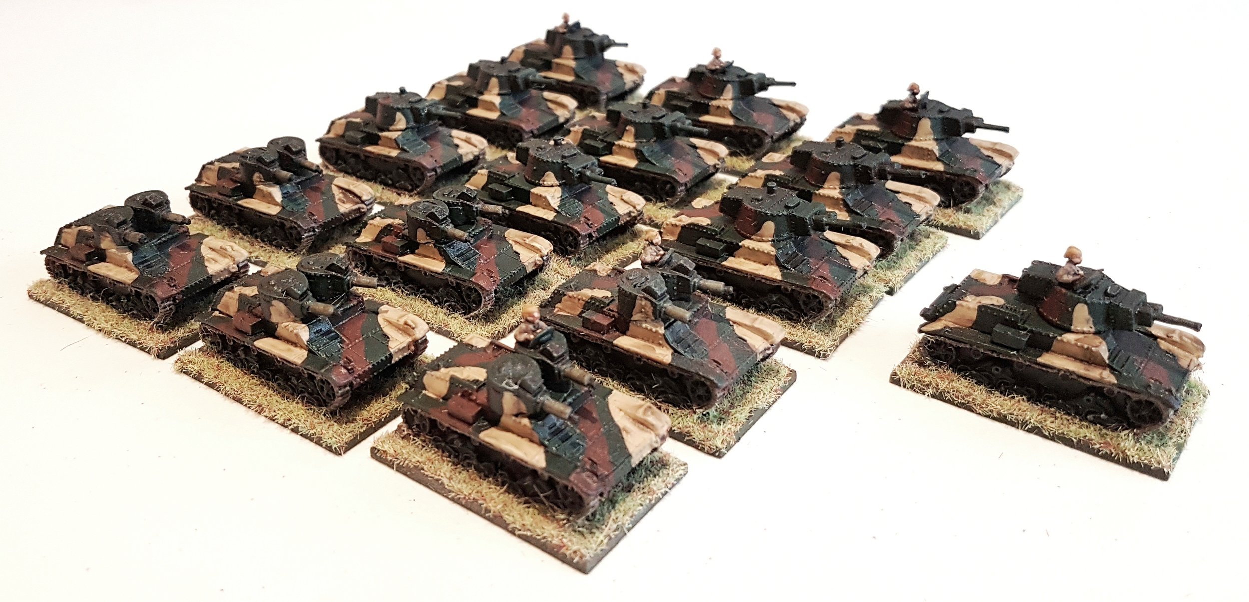 Either the 12th or 121st Independent Tank Companies: 7TPs used as Vickers