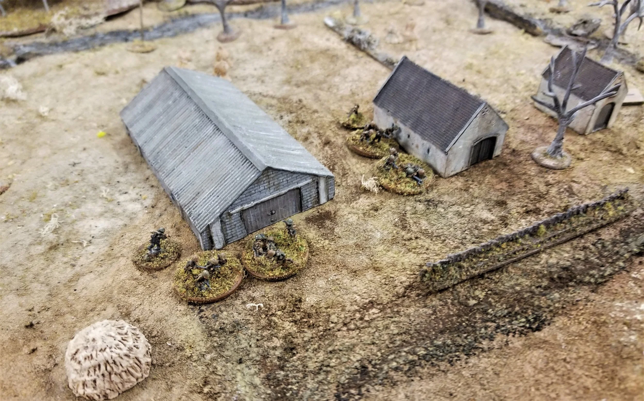 Jagdverband moves up in the center