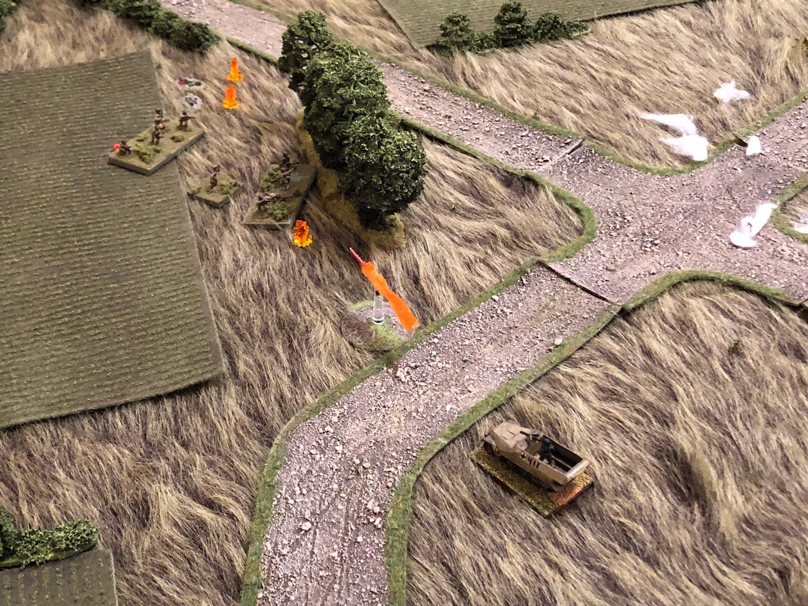  The halftrack opens fire on the Soviet 2nd Rifle Platoon with its machine gun, keeping the Communists pinned down... 
