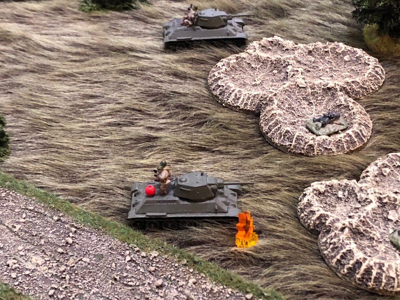  And they manage to suppress one of the squads. Not sure what they're going to do about those tanks, though... 
