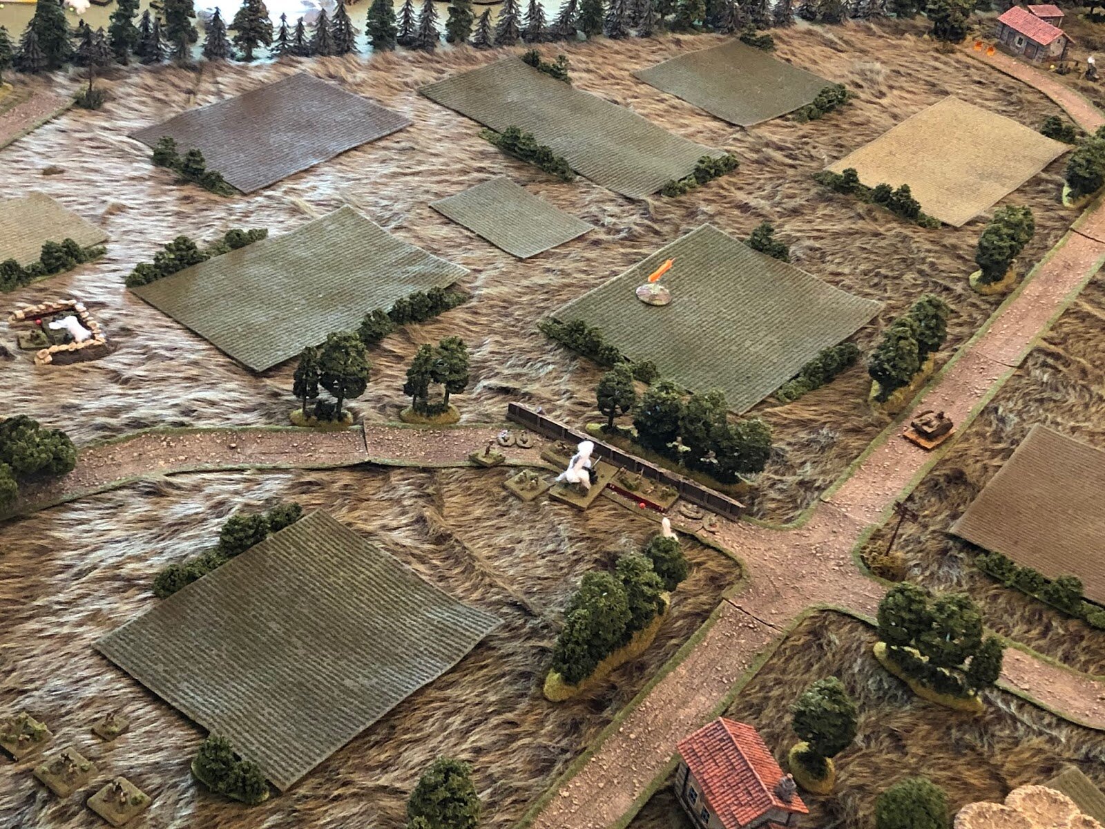 But freed up by the German 1st Company  being routed, the Soviet mortars (bottom left) now shift their focus to the German direct-fire support weapons (top right)...
