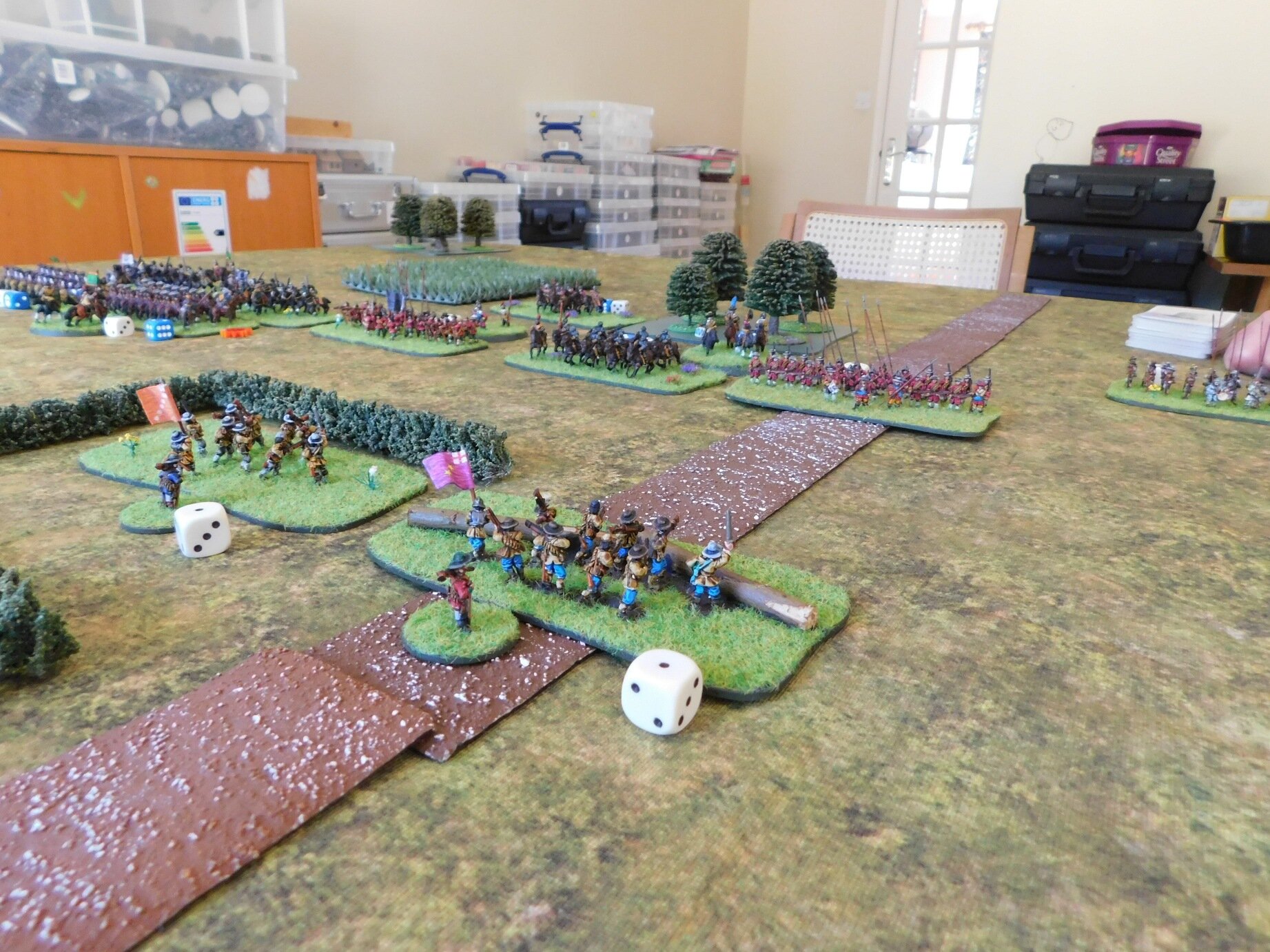 The Royalists Battalia on the road advance towards the Forlorn Hope