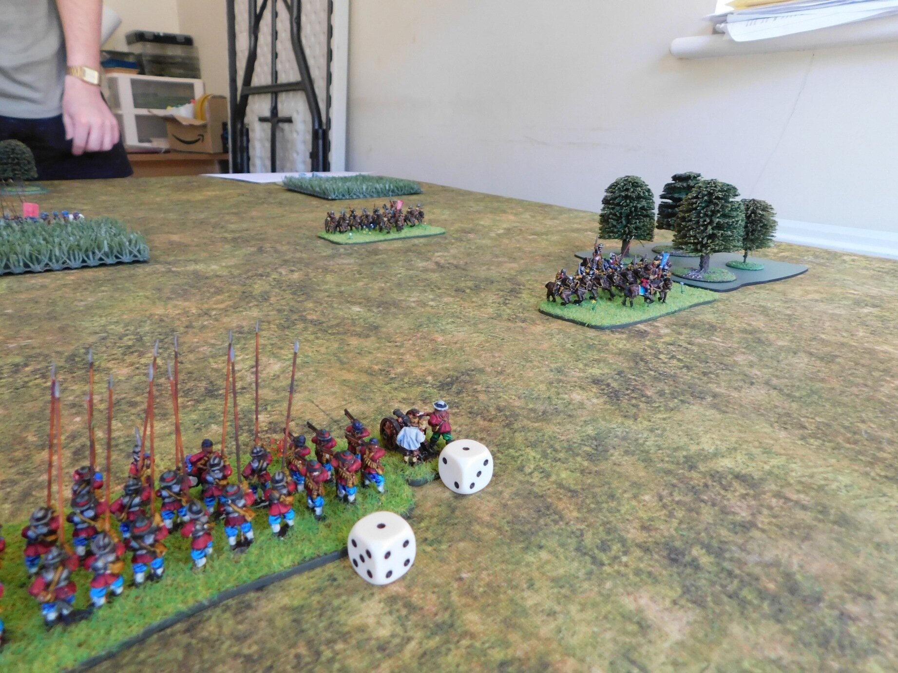 More Royalist Horse threaten my exposed right flank