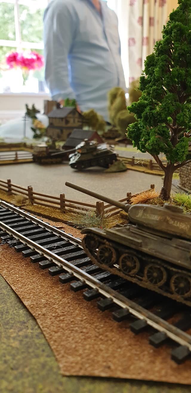 T-34 reaches the railway