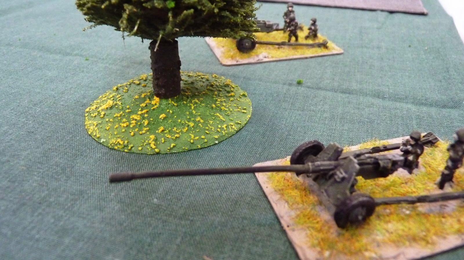 The Soviets were left with one last card to play if they were to stop the Germans. The Blinds Card was dealt and the 100mm anti-tank guns appeared on the table.