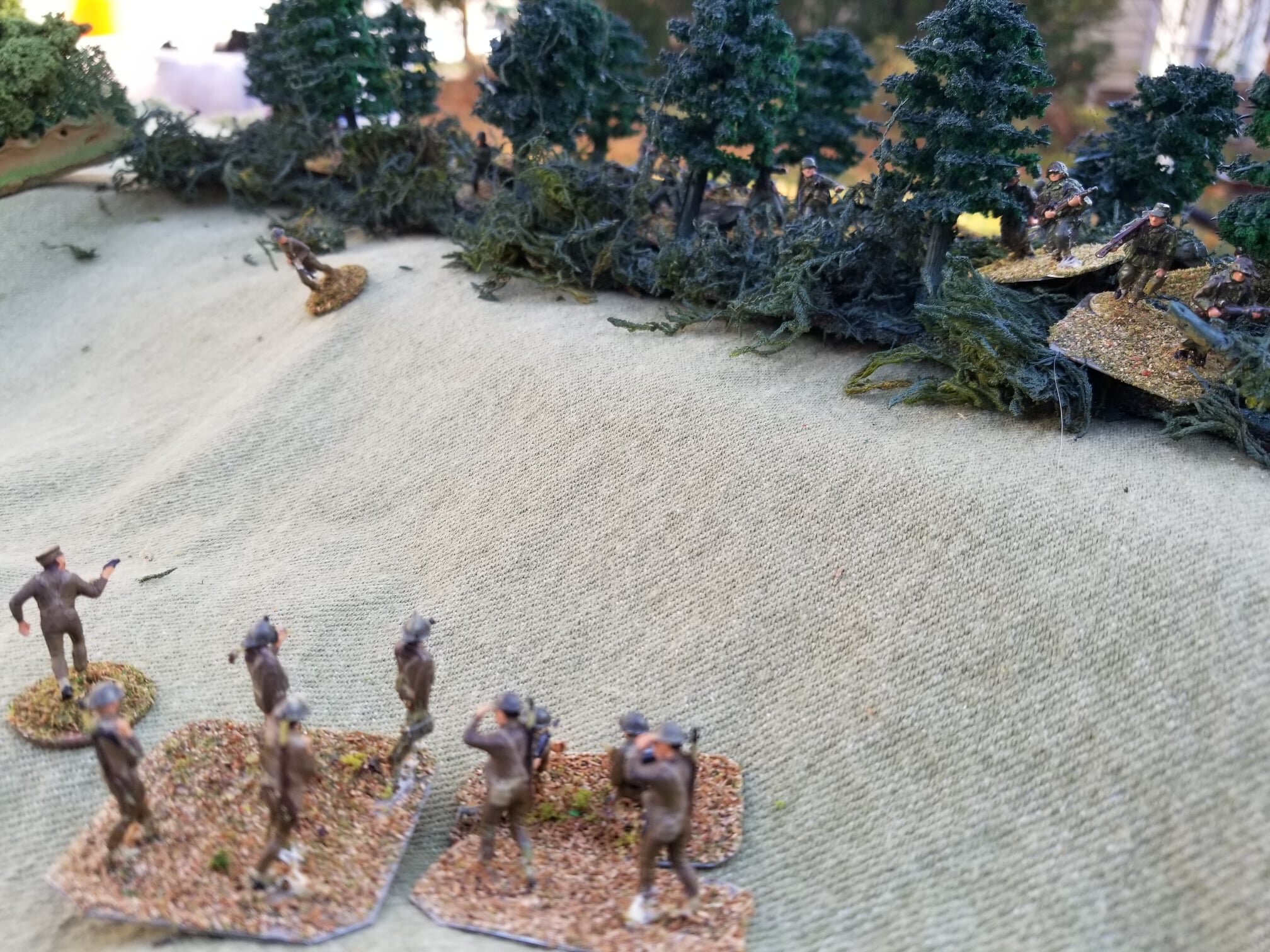  At the close of the game, the Polish HQ squad confronts the horde of Panzergrenadiers emerging from the woods. 