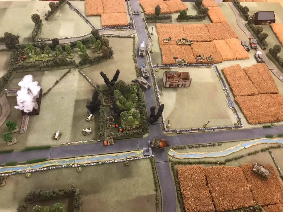  View from the German side. Le Bleu Ferme is lost, but Tommy is yet to occupy it. The Centre is still intact, although the Brits drive some way into the defences. The far right positions are untouched. 