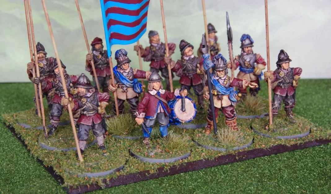 Pikes in burgundy coats.JPG