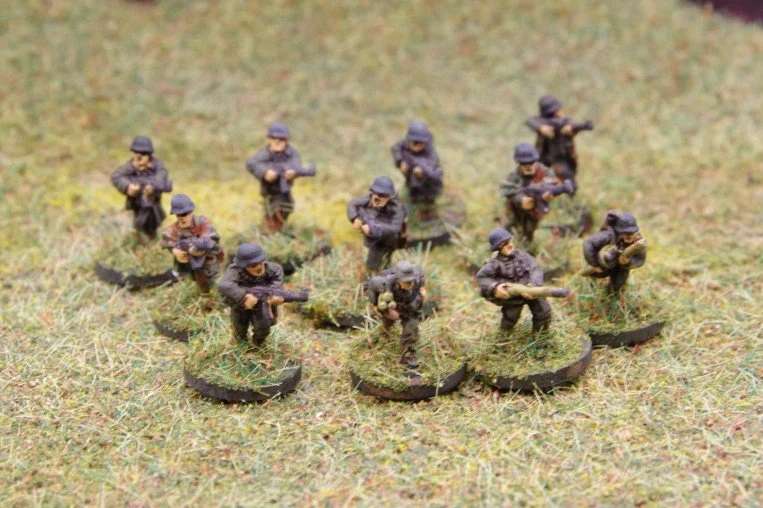 Flamethrower team with Volksgrenadier squad.JPG