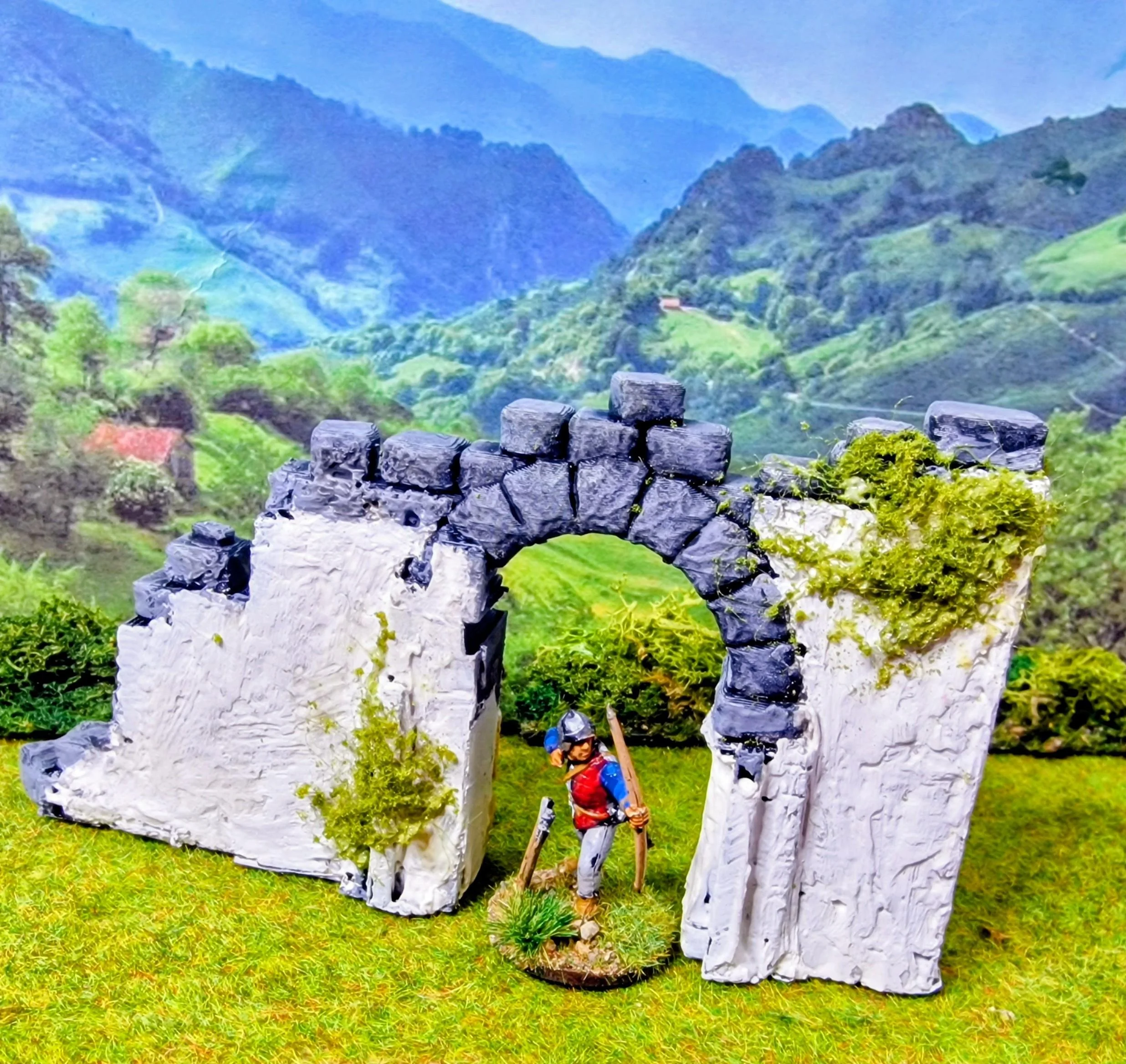  1 x 3d 28mm printed archway ruin with some added vegetation. 28mm Perry archer to show its size. 