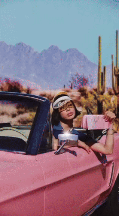 010_Benefit_Cali_Kissin.gif