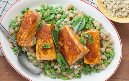 Health/Fitness Recipe of the Week//Quick Curried Salmon with Mashed Peas