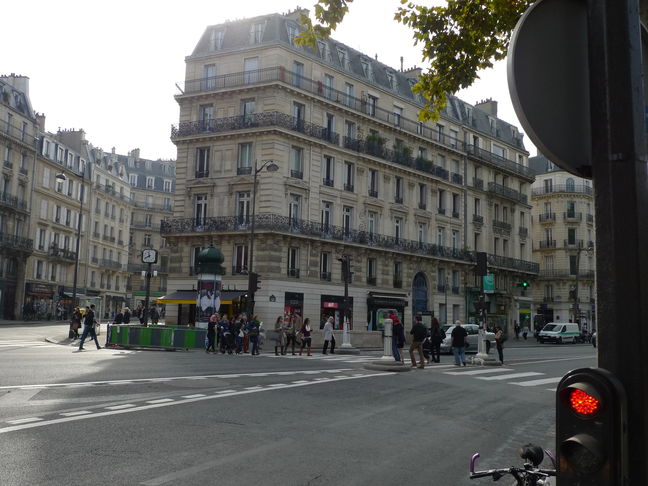 169 St Michel Paris FRANCE