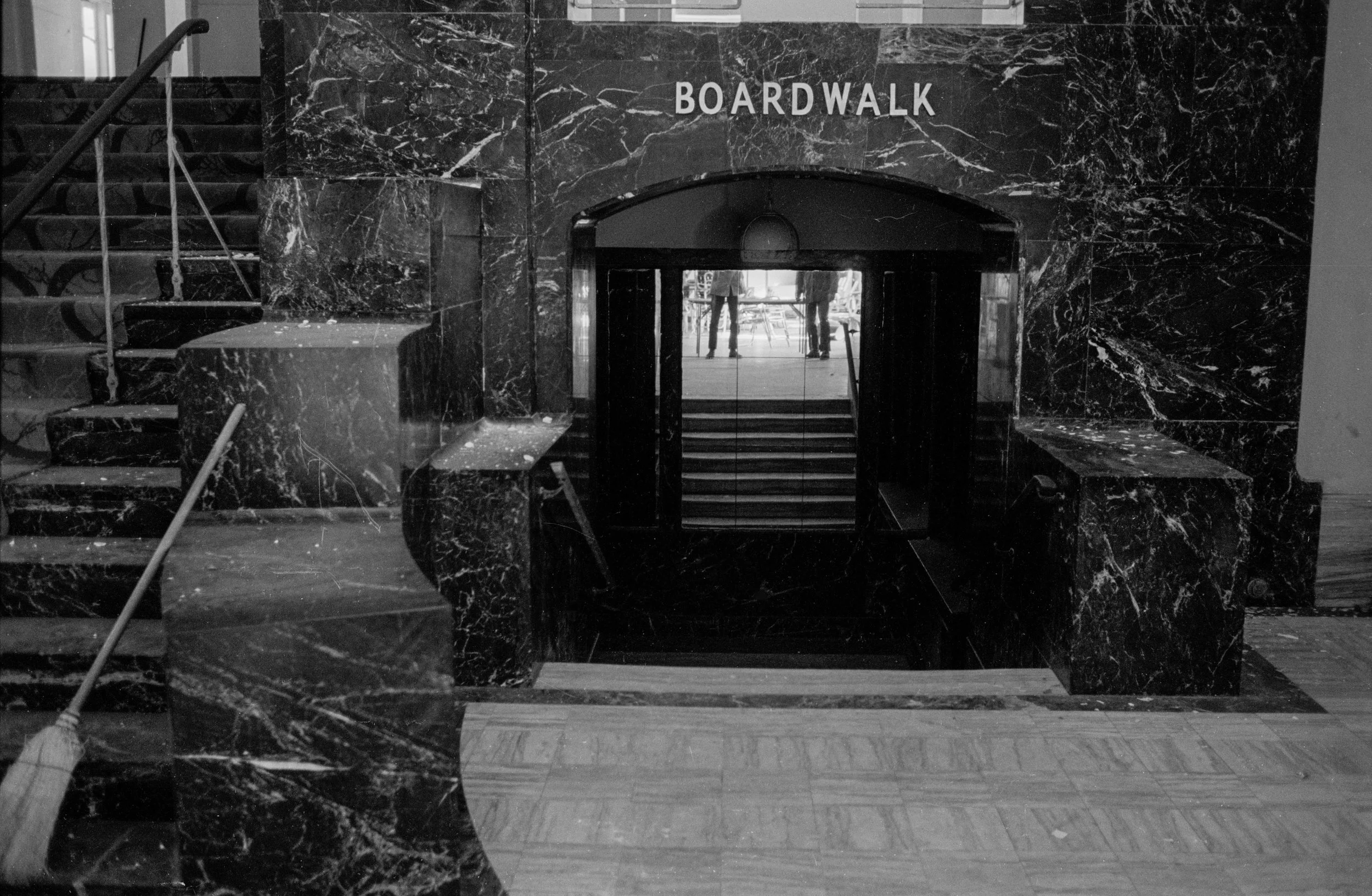 boardwalksign.jpg