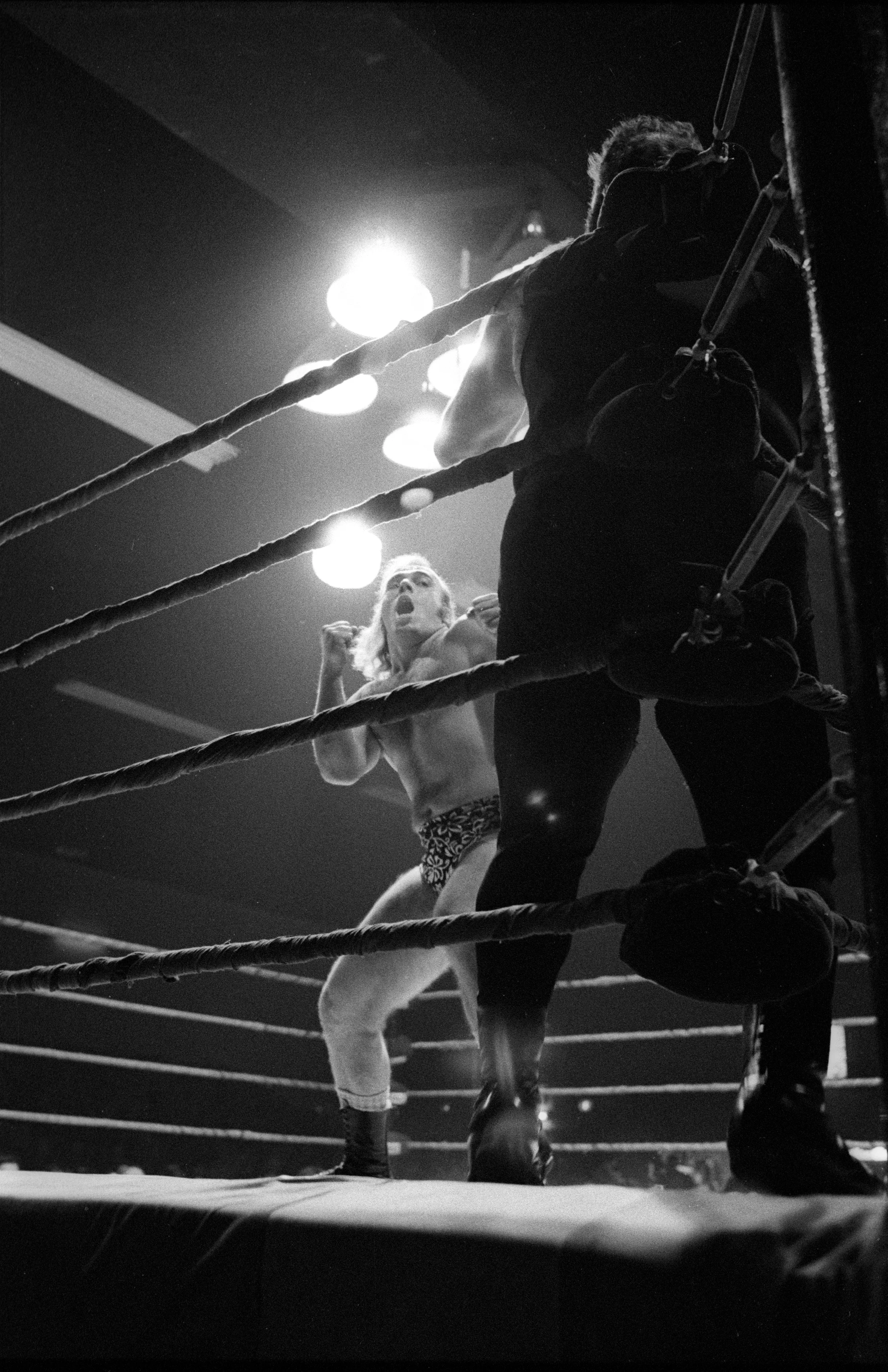 Mike Conrad vs Juan Caruso