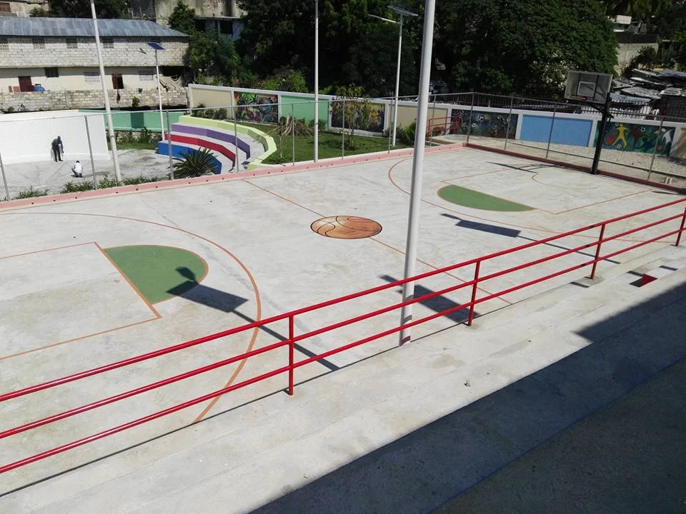 Delmas 32 Basketball Court