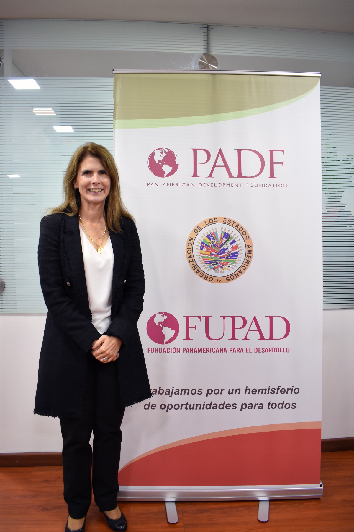 Katie Taylor on a visit to the Colombia FUPAD office.