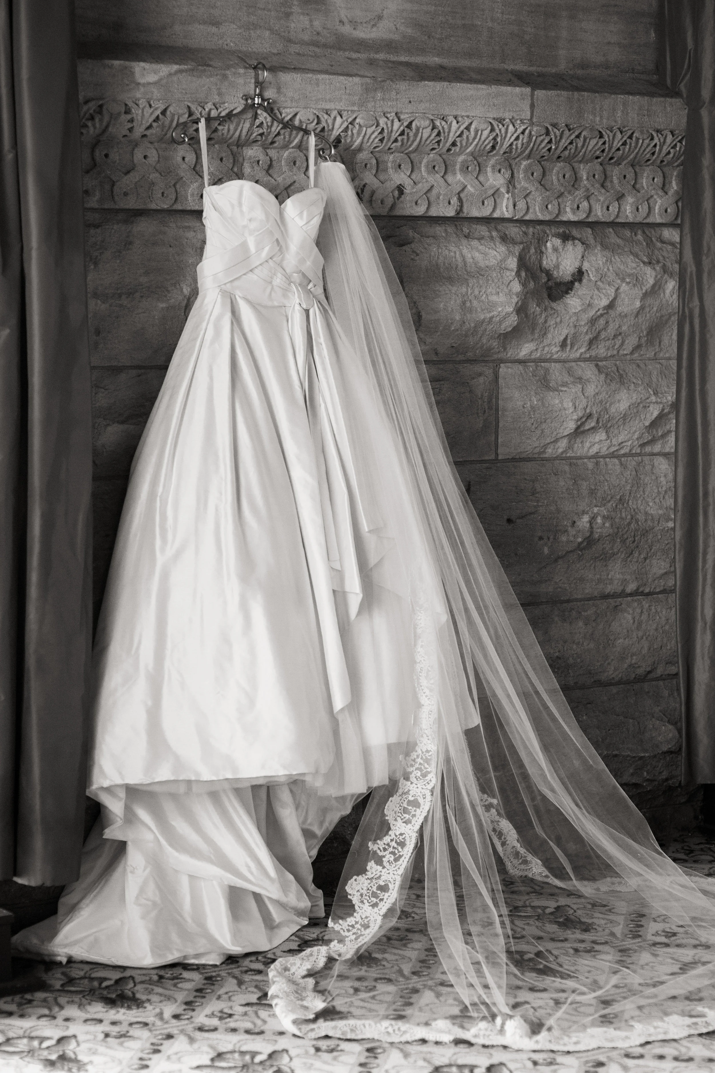 PreCeremony-6684bw.jpg