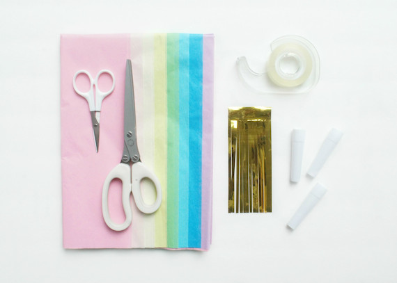 2-Marabou-Design-Party-Horn-Material.jpeg