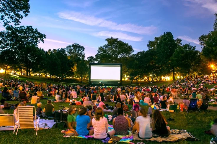 Movies_Night_at_Clark_Park_August2.2e16d0ba.fill-735x490.jpg