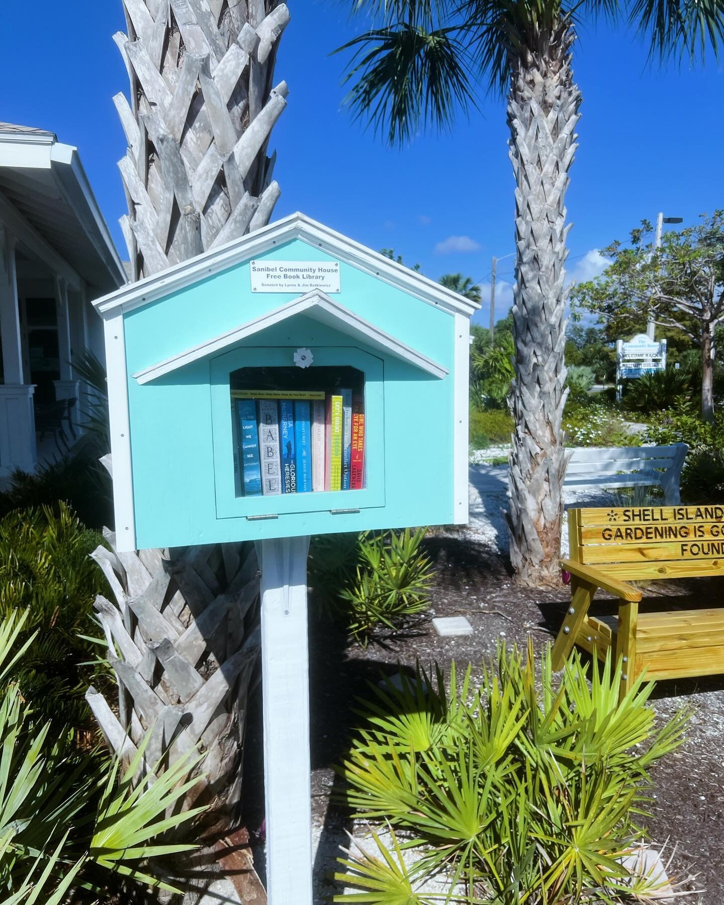 Post season cleaning means some great donations to our local #littlefreelibraries #sanibel #sanibelisland #books #community #read